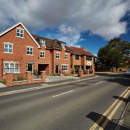 Imperial Court By Viridian Apartments Maidenhead Dış mekan fotoğraf